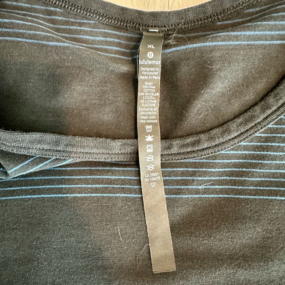 Lululemon size XL Striped and Solid T-Shirts Bundle of 4 - Picture 11 of 15